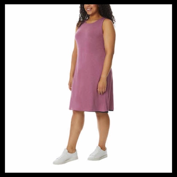 32 DEGREES Reversible Dress
For 2 Looks In 1 Heather Scarlet & Heather Charcoal - Picture 3 of 10